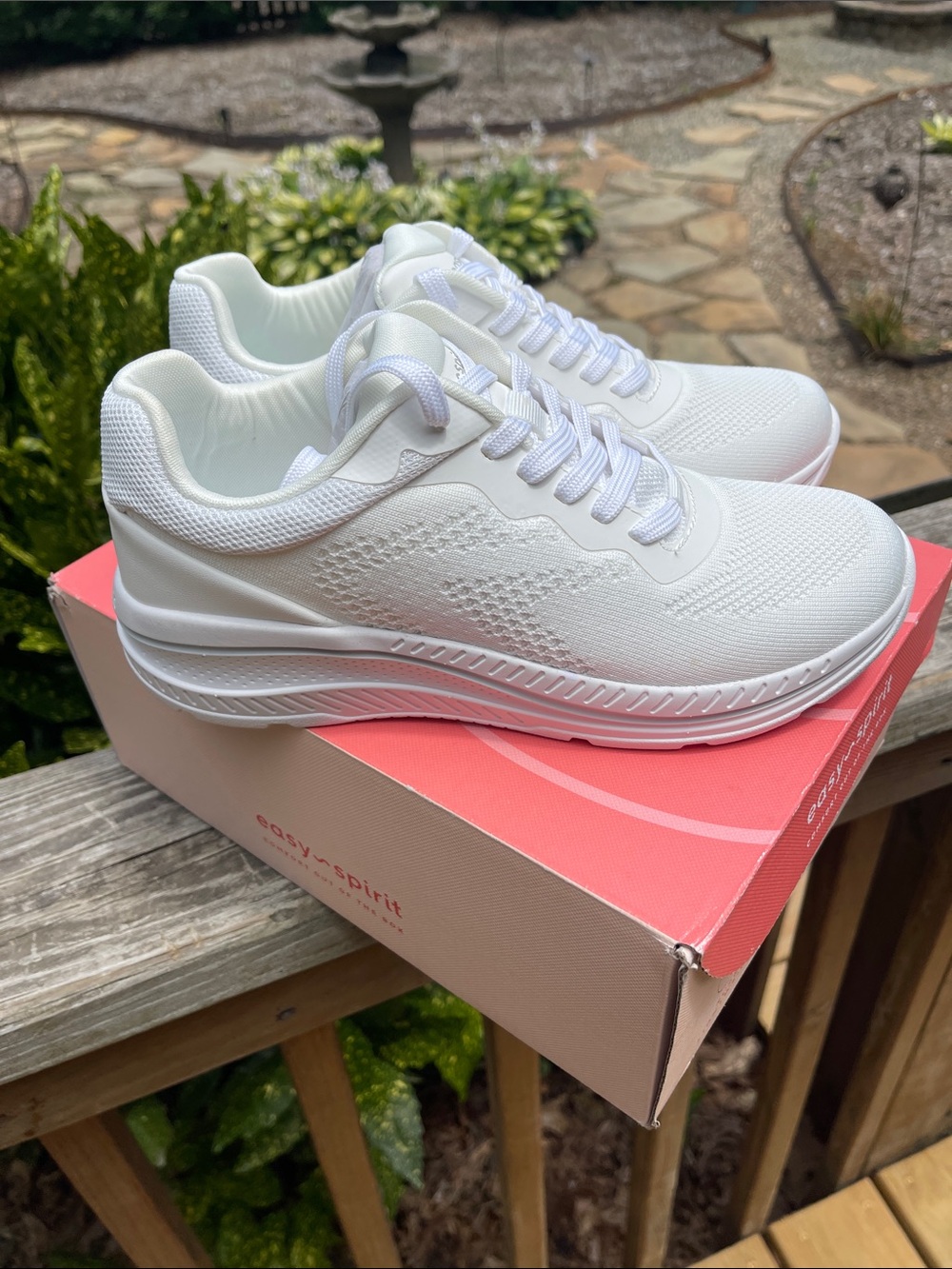 Easy Spirit Pippa Women's Sneaker, 8 B(M) White-new
